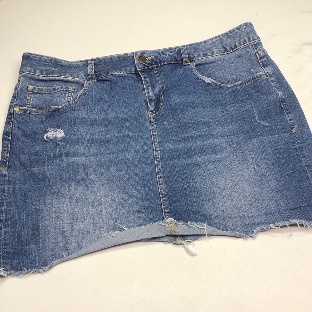 AMERICAN RAG DENIM JEAN SKIRT  W 18/34 L 15 ⭐️